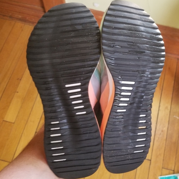 Women's New Balance FuelCell Echolucent size 7.5 white neon athletic sneakers - Picture 8 of 12